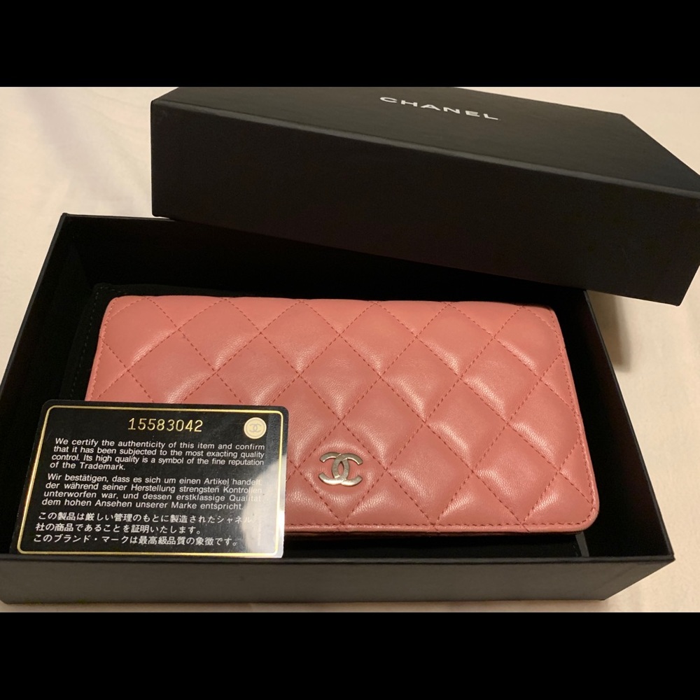 Chanel wallet